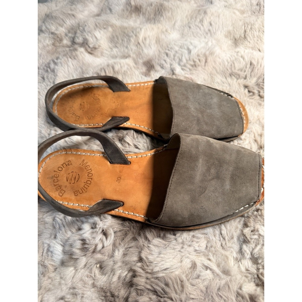Menorquina Barcelona Gray Suede Avarca Flat Sandals Womens Size 40 US 9 Spain